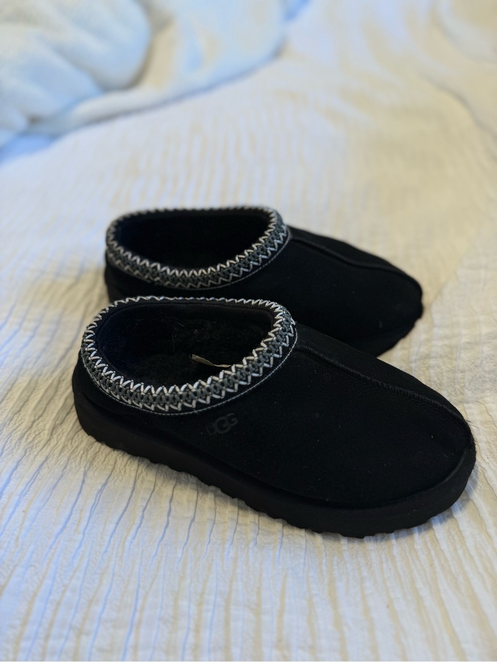 UGG Tasman slipper